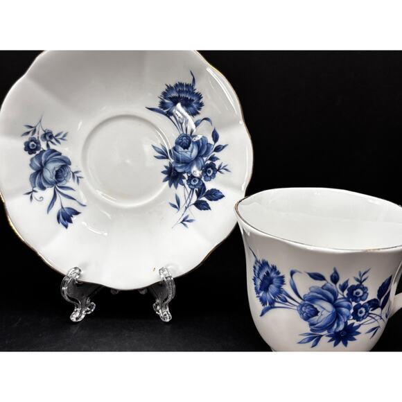 Vtg ELIZABETHAN Fine Bone China Taylor & Kent Teacup Cup Saucer England - Picture 9 of 16